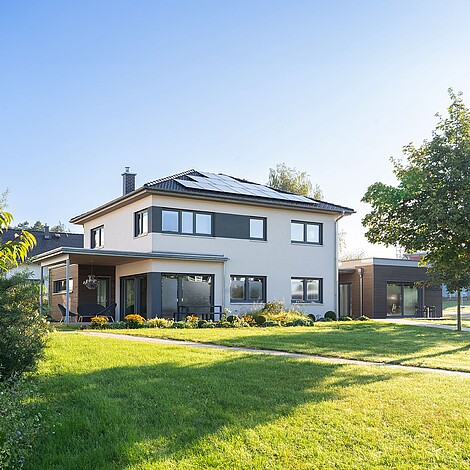 Mehrere Häuser besichtigen Fertighaus Villa 178