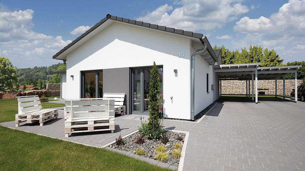 Bauherren Familie Leitsch aus Oberleichtersbach - Hanse Haus Terrasse: Bauherren Familie Leitsch aus Oberleichtersbach